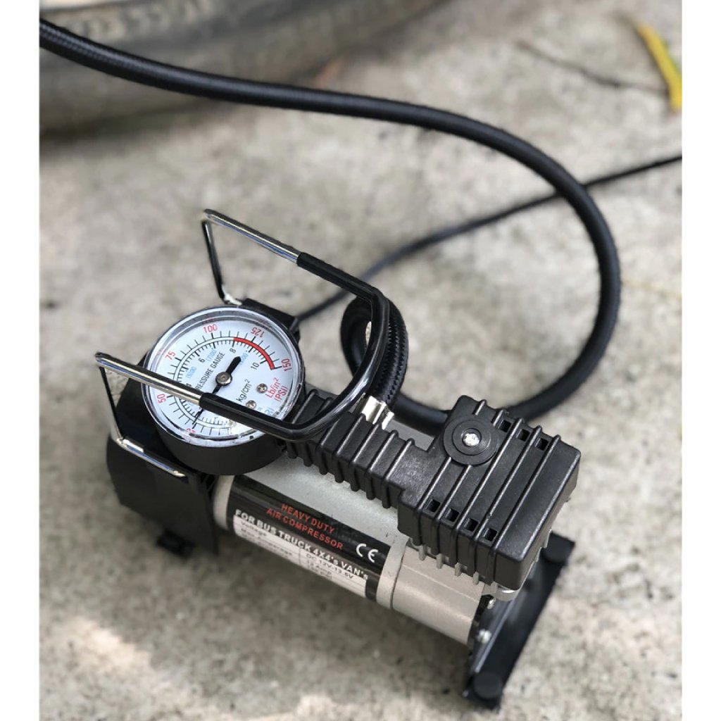 ضاغط هواء ومنفاخ إطارات يعمل بجهد 12 فولت تيار - Image 3